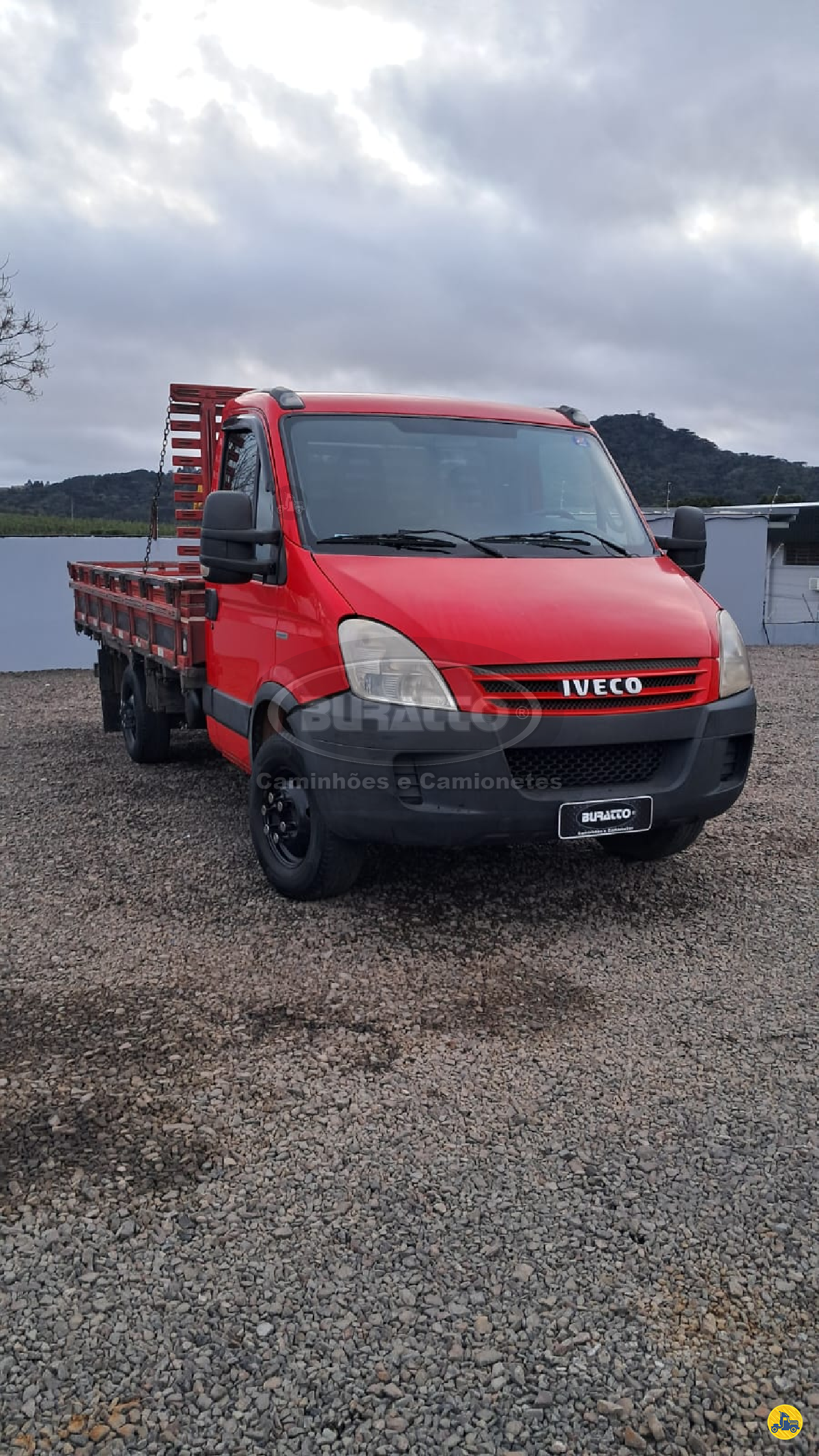 CAMINHAO IVECO DAILY 35s14 Carga Seca 3/4 4x2 Buratto Caminhões e Camionetas LAGES SANTA CATARINA SC